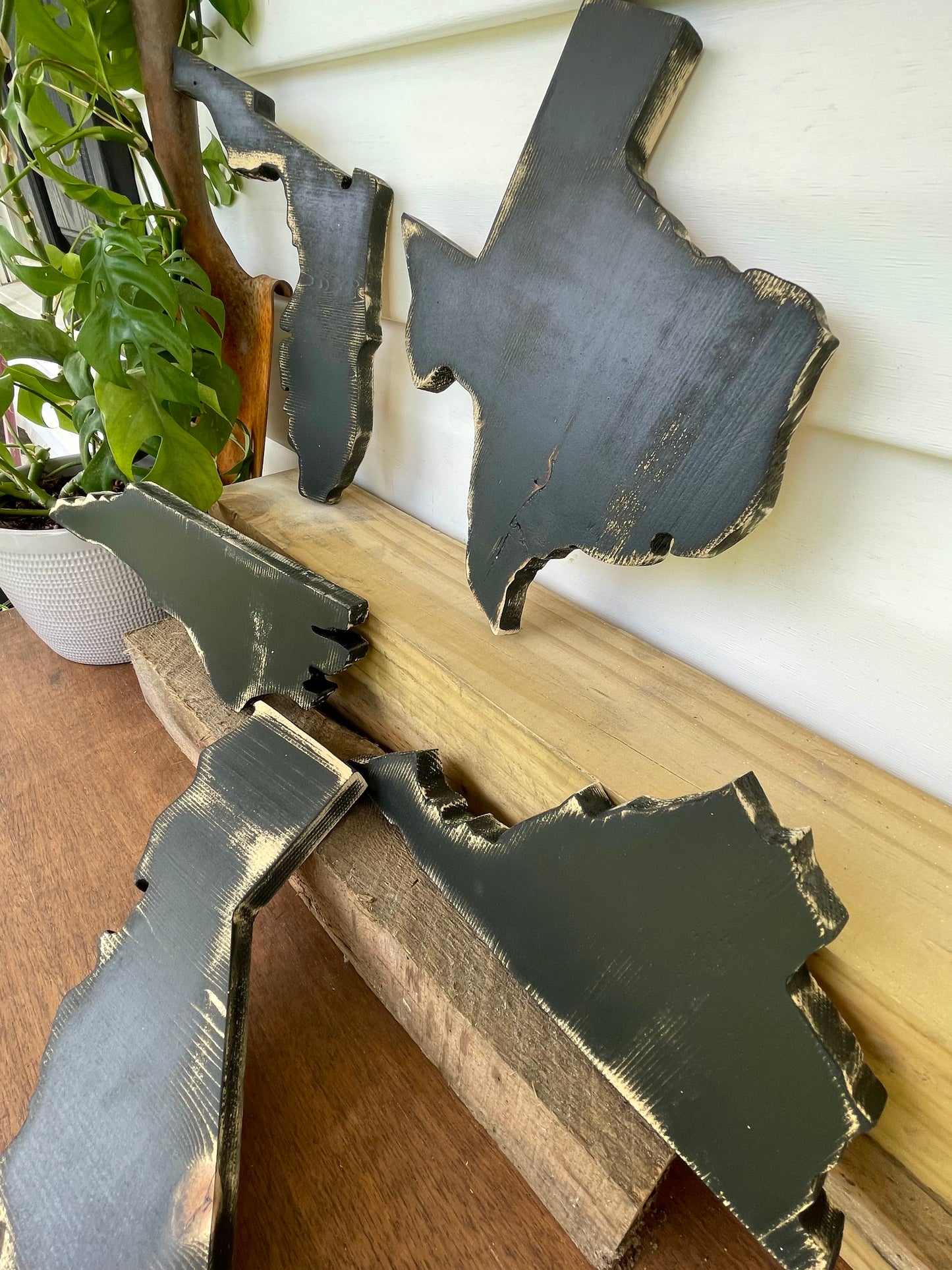 Wooden State Cut Outs-Customizable Home Decor