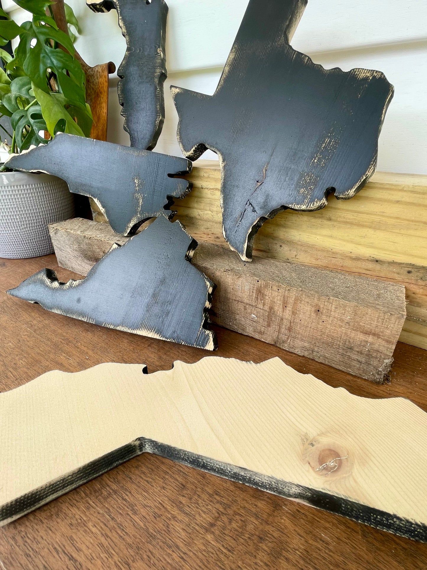 Wooden State Cut Outs-Customizable Home Decor