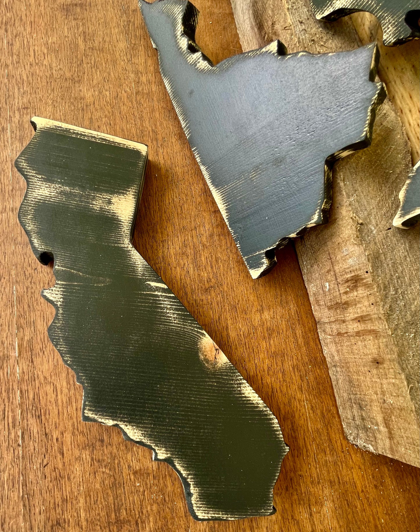 Wooden State Cut Outs-Customizable Home Decor